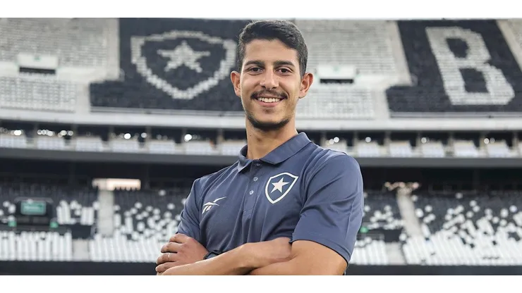 Alexander Alves é anunciado como novo treinador da equipe sub-20 feminina do Botafogo - Foto: Arthur Barreto/ BFR