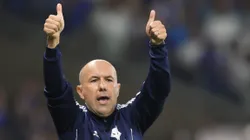 Leonardo Jardim em partida do Cruzeiro. Foto: Gilson Lobo/AGIF