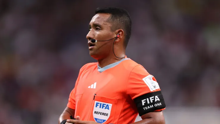 Iván Barton, de El Salvador, será o árbitro da partida entre Fluminense e Internazionale (Photo by Julian Finney/Getty Images)