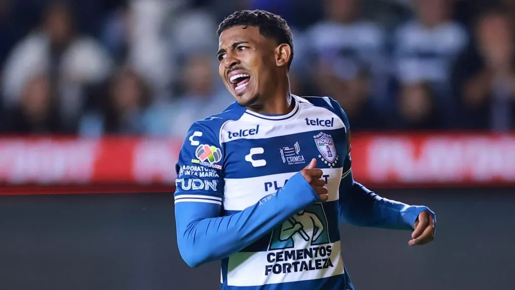 John Kennedy estava atuando pelo Toluca, do México - Foto: Hector Vivas/Getty Images.