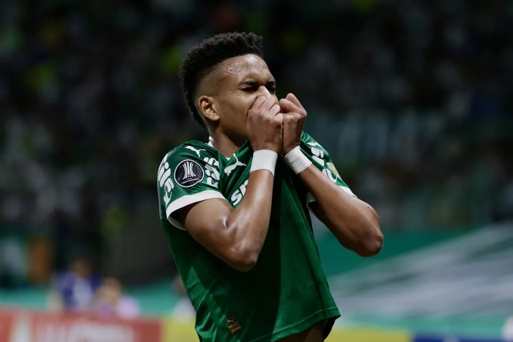 Estevao jogador do Palmeiras comemora seu gol – Foto: Marcello Zambrana/AGIF