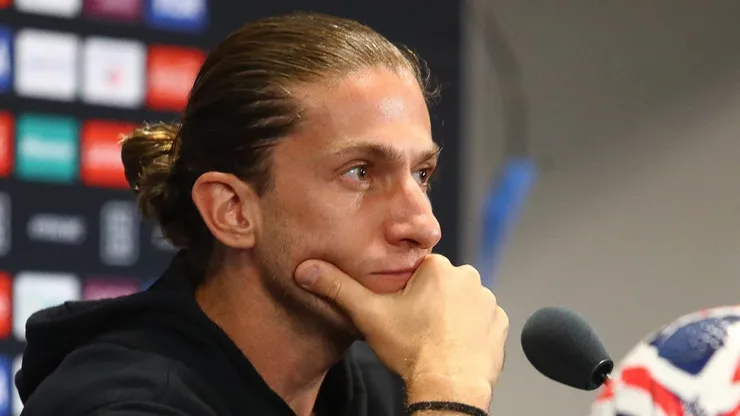 Filipe Luís em coletiva de imprensa. Foto: Gilvan de Souza/Flamengo