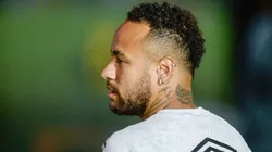 Neymar participa de treino técnico no Santos e anima torcida antes de retorno . Foto: Jhony Pinho/AGIF