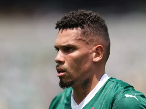 Paulinho marca gol da classificação após previsão de vidente