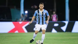 Cuéllar sofre com lesões e técnico do Grêmio detalha momento físico do volante. Foto: Maxi Franzoi/AGIF