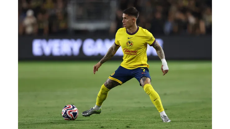 LOS ANGELES, CALIFORNIA - MAY 31: Brian Rodriguez #7 of Club America runs with the ball during the FIFA Club World Cup 2025 Play-In match between Los Angeles Football Club and Club America at BMO Stadium on May 31, 2025 in Los Angeles, California. (Photo by Jessie Alcheh/Getty Images)