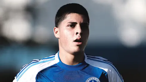 Jovem espera por uma chance - Foto: Gustavo Martins/Cruzeiro.