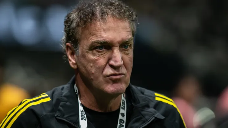 Cuca pediu as contratações de volante e zagueiro em sequência de temporada no Atlético-MG.