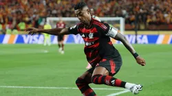 Bruno Henrique valoriozu entrega do Flamengo no Mundial (Photo by Al Bello)