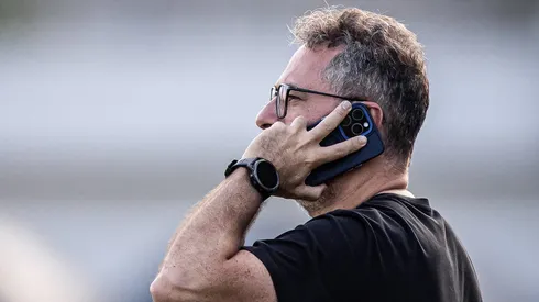 Diretor segue trabalhando duro - Foto: Raul Baretta/Santos FC.