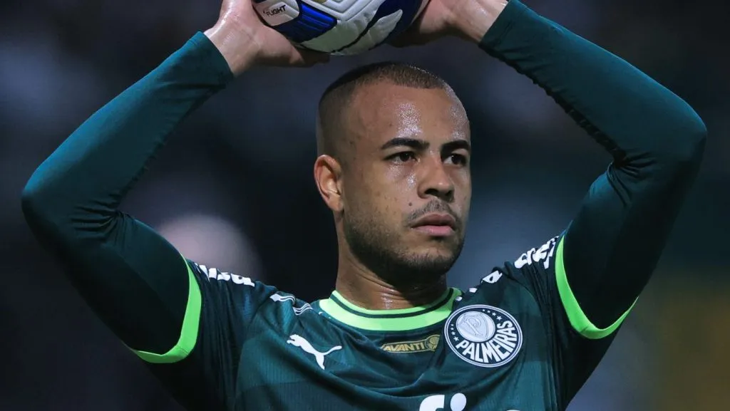 Mayke interessa ao Santos - Foto: Ettore Chiereguini/AGIF