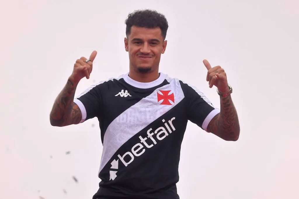 RIO DE JANEIRO, BRAZIL – JULY 13: Philippe Coutinho, Vasco da Gama newly signed player, gestures during his presentation at Sao Januario Stadium on July 13, 2024 in Rio de Janeiro, Brazil. (Photo by Wagner Meier/Getty Images)