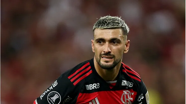 Arrascaeta durante partida pela Libertadores.