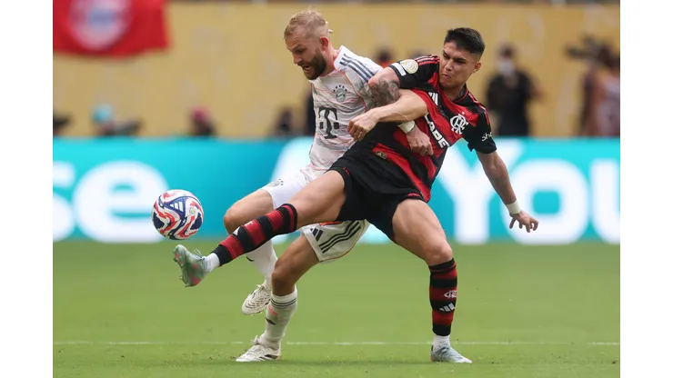Bayern parabenizou o Flamengo. Foto: Michael Reaves/Getty Images)