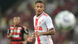 SP - RIO DE JANEIRO - 29/03/2025 - BRASILEIRO A 2025, FLAMENGO X INTERNACIONAL - Vitinho jogador do Internacional durante partida contra o Flamengo no estadio Maracana pelo campeonato Brasileiro A 2025. Foto: Thiago Ribeiro/AGIF
