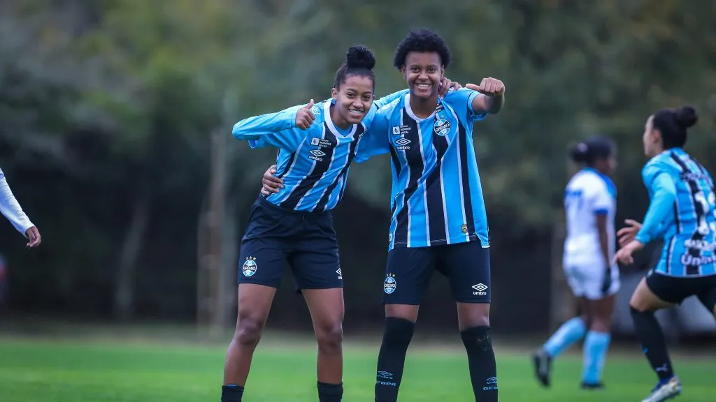 Jogadoras do Grêmio em partida contra o Paysandu no Brasileirão Feminino Sub-20