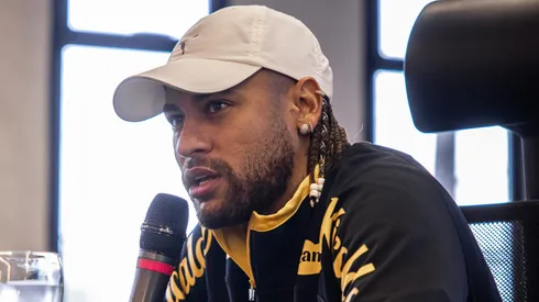 Neymar durante entrevista coletiva. Foto: Raul Baretta/SFC