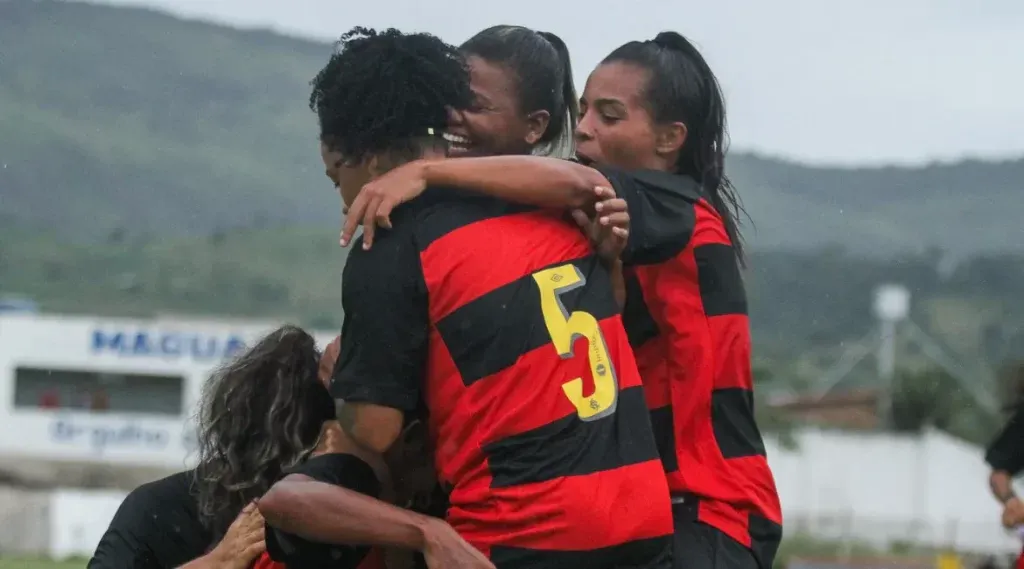 Grupo de jogadoras do Sport