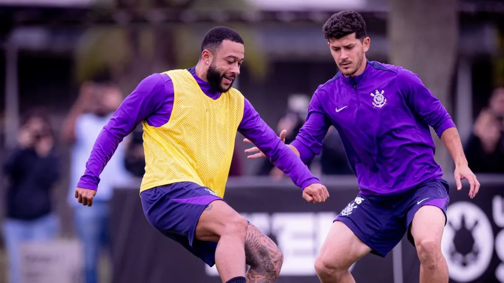 Memphis em treino no CT Joaquim Grava – Foto: Agência Corinthians – Rodrigo Coca