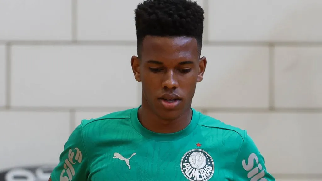 Estêvão durante treino. Foto: Cesar Greco/SEP