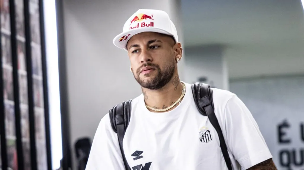 Neymar foi criticado por Casão- Fotos: Raul Baretta/ Santos FC.