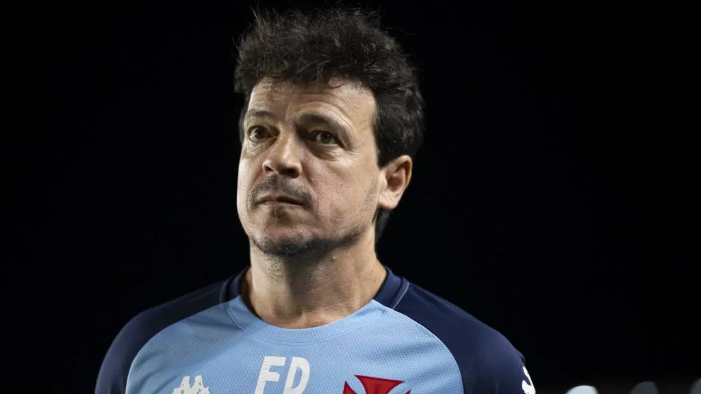 Fernando Diniz tecnico do Vasco durante partida contra o Operario no estadio Sao Januario pelo campeonato Copa Do Brasil 2025. Foto: Jorge Rodrigues/AGIF