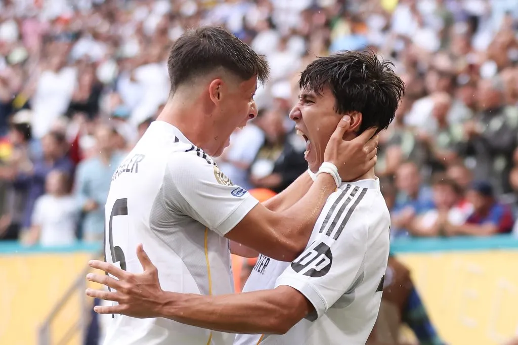 MIAMI GARDENS, FLORIDA – JULY 01: Gonzalo Garcia #30 of Real Madrid C.F. celebrates scoring his team’s first goal with Arda Gueler #15 of Real Madrid C.F. during the FIFA Club World Cup 2025 round of 16 match between Real Madrid CF and Juventus FC at Hard Rock Stadium on July 01, 2025 in Miami Gardens, Florida. (Photo by Megan Briggs/Getty Images)