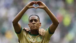 Vanderlan será titular da LE do Palmeiras contra o Chelsea no lugar de Piquerez