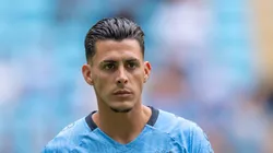 RS - PORTO ALEGRE - 13/04/2025 - BRASILEIRO A 2025, GREMIO X FLAMENGO - Cristian Pavon jogador do Gremio durante partida contra o Flamengo no estadio Arena do Gremio pelo campeonato Brasileiro A 2025.