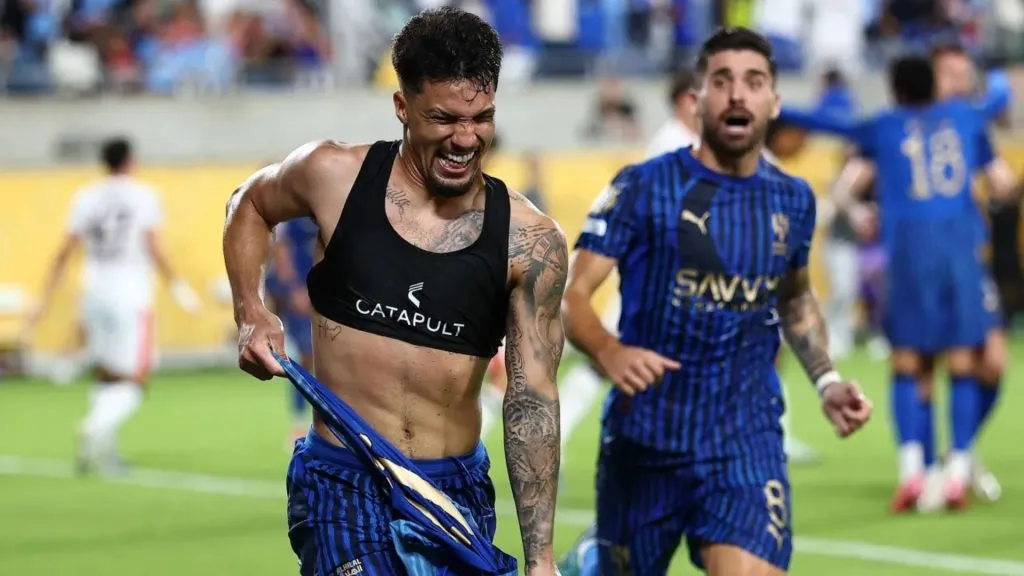 Marcos Leonardo comemora gol heroico do Al-Hilal sobre o Manchester City • Julio Aguilar - FIFAFIFA via Getty Images