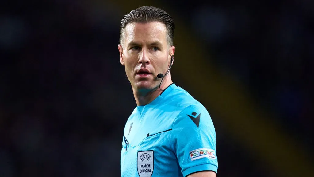 Danny Makkelie comandará o jogo do Tricolor das Laranjeiras. Foto: Alex Caparros/Getty Images.