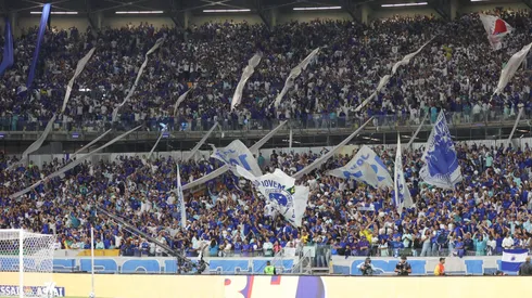 Torcida lota estádio. Foto: Gilson Lobo/AGIF