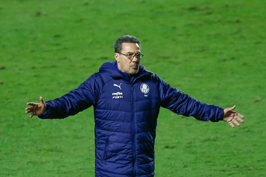 Vanderlei Luxemburgo enquanto treinava o Palmeiras – Foto: Marcello Zambrana/AGIF