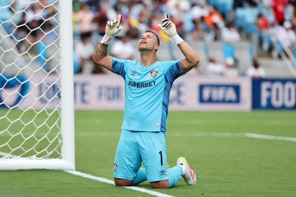 Goleiro Fábio foi um dos destaque da imprensa internacional em Inter x Fluminense. Foto: Michael Reaves/Getty Images.