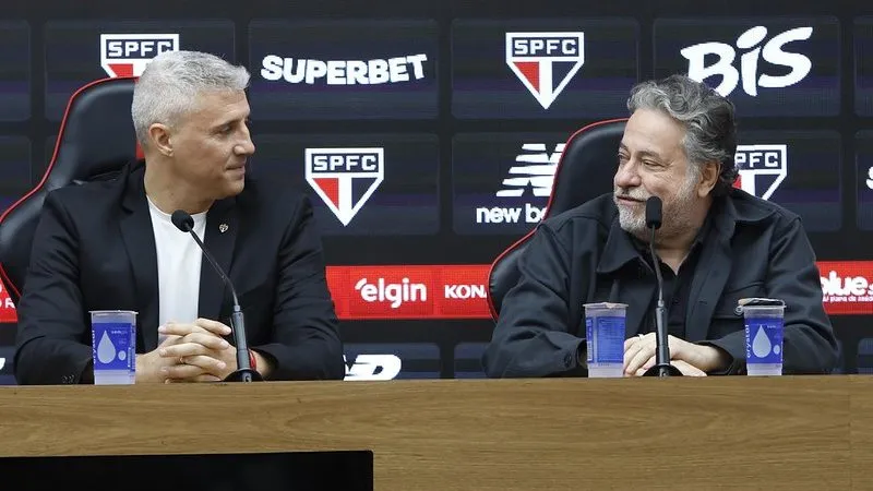 Hernán Crespo e Casares no São Paulo. Fotos: Rubens Chiri / São Paulo FC