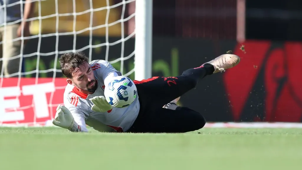 PE – RECIFE – 25/05/2025 – BRASILEIRO A 2025, SPORT X INTERNACIONAL – Anthoni goleiro do Internacional durante a partida entre Sport e Internacional no Estadio da Ilha do Retiro em Recife (PE), pelo campeonato brasileiro Serie A. Foto: Marlon Costa/AGIF