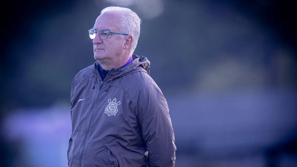 Dorival treina o Timão enquanto a diretoria resolve situações importamtes nos bastidores – Foto: Agência Corinthians – Rodrigo Coca