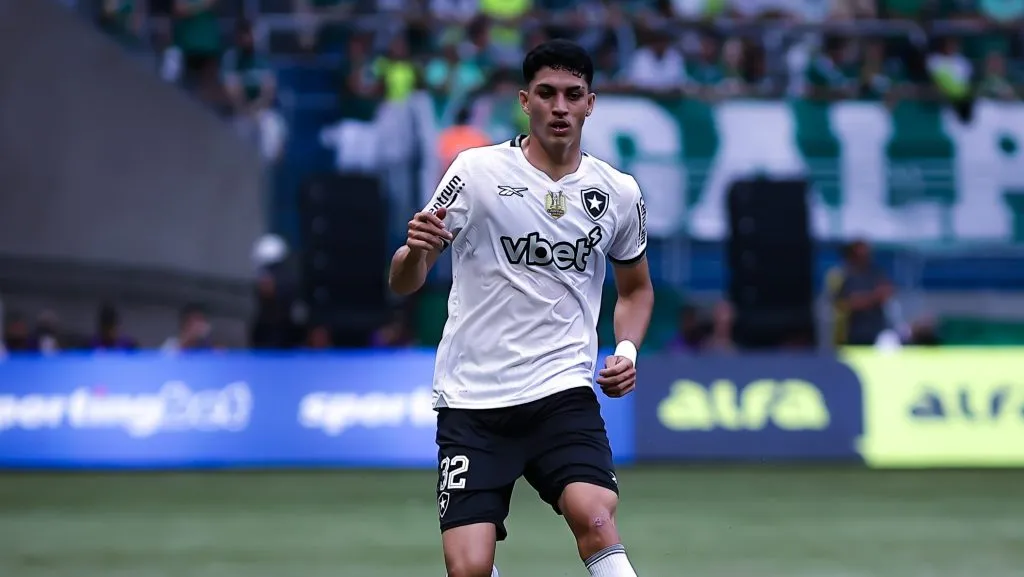 Jair pelo Botafogo. Foto: Fabio Giannelli/AGIF