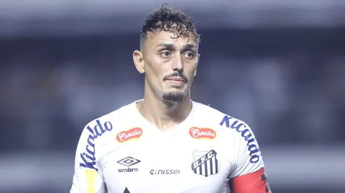 Pituca vem passando por um momento conturbado no Santos