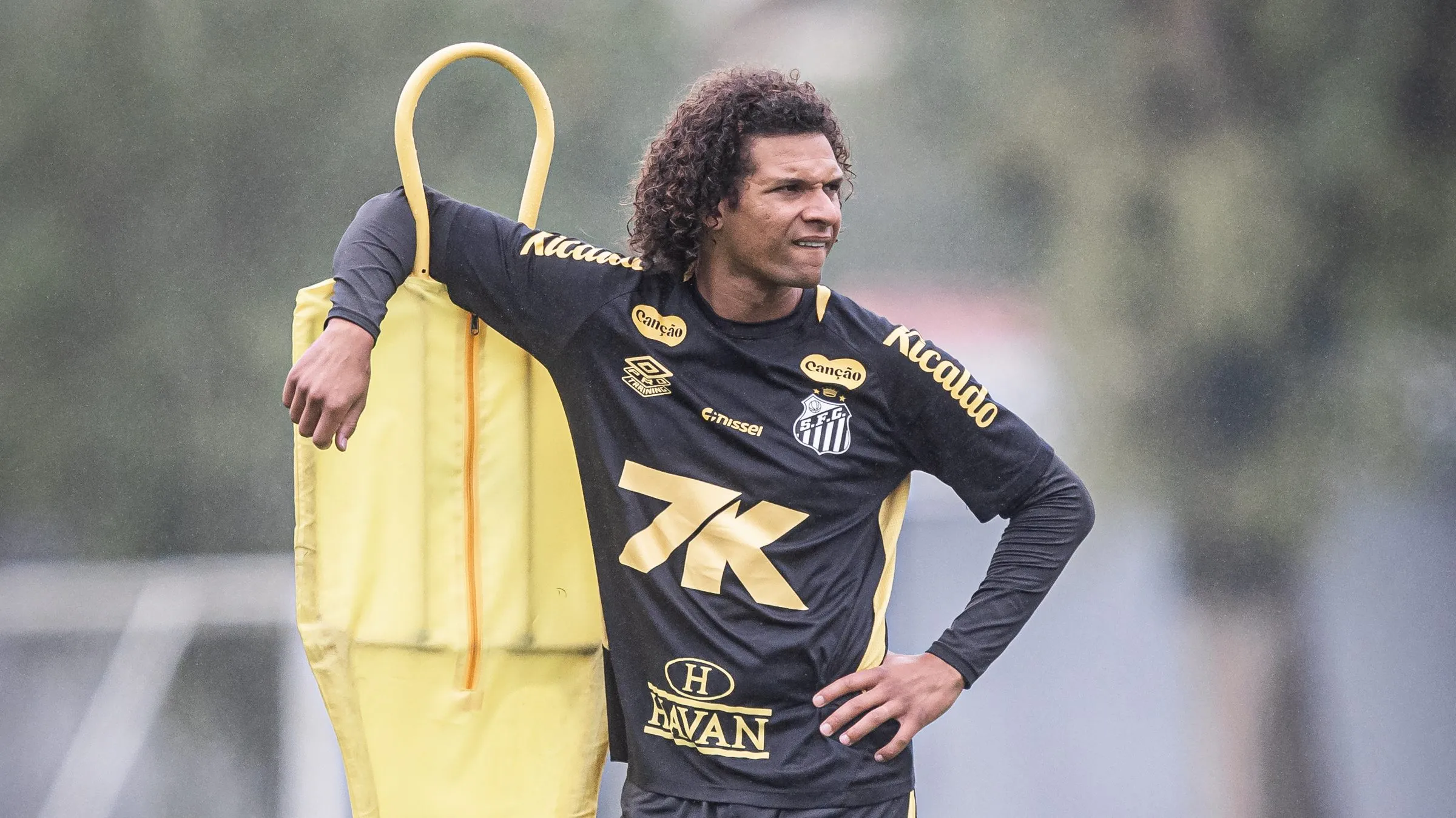 Willian Arão em treinamento pelo Peixe. Foto: Raul Baretta/ Santos FC.