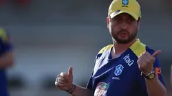 Arthur Elias comandando treino da Seleção. Foto: Lívia Villas Boas/CBF