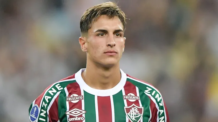 Bernal, volante do Fluminense