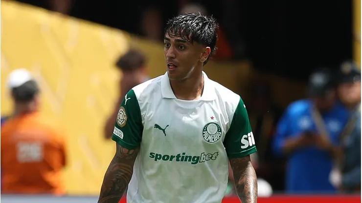 Facundo Torres entra na vaga de Maurício contra Chelsea, diz PVC