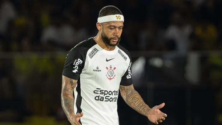 Atacante holandês em partida pelo Corinthians