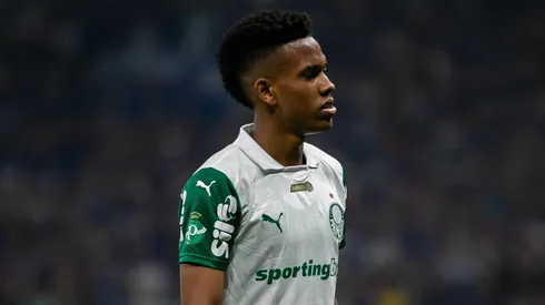 MG - BELO HORIZONTE - 01/06/2025 - BRASILEIRO A 2025, CRUZEIRO X PALMEIRAS - Estevao jogador do Palmeiras durante partida contra o Cruzeiro no estadio Mineirao pelo campeonato Brasileiro A 2025. Foto: Fernando Moreno/AGIF