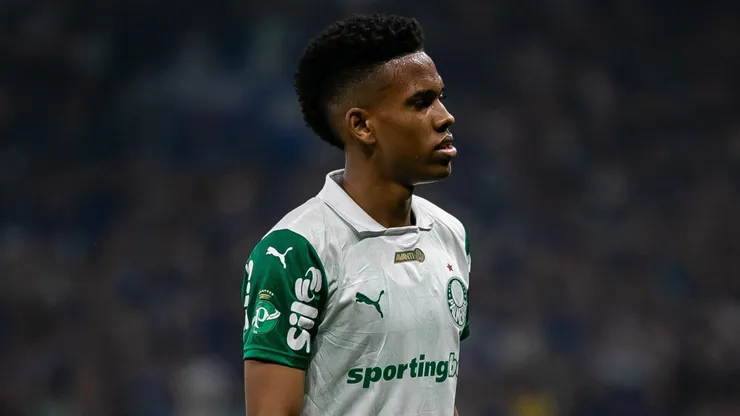 MG - BELO HORIZONTE - 01/06/2025 - BRASILEIRO A 2025, CRUZEIRO X PALMEIRAS - Estevao jogador do Palmeiras durante partida contra o Cruzeiro no estadio Mineirao pelo campeonato Brasileiro A 2025. Foto: Fernando Moreno/AGIF