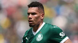 Paulinho em ação pelo Palmeiras - Photo by Francois Nel/Getty Images