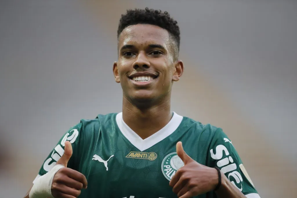 Estêvão se despede do Palmeiras, e será jogador do Chelsea – (Photo by Daniel Apuy/Getty Images)