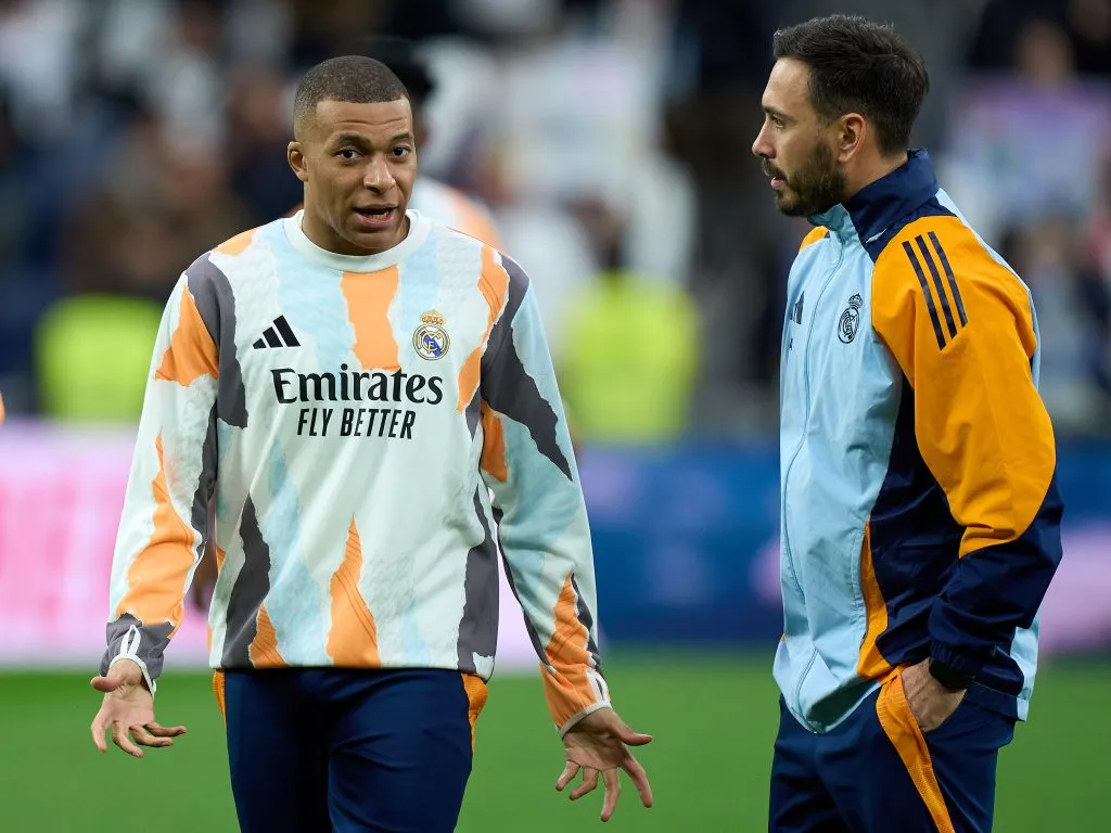 Davide Ancelotti ao lado de Mbappé. Photo by Angel Martinez/Getty Images