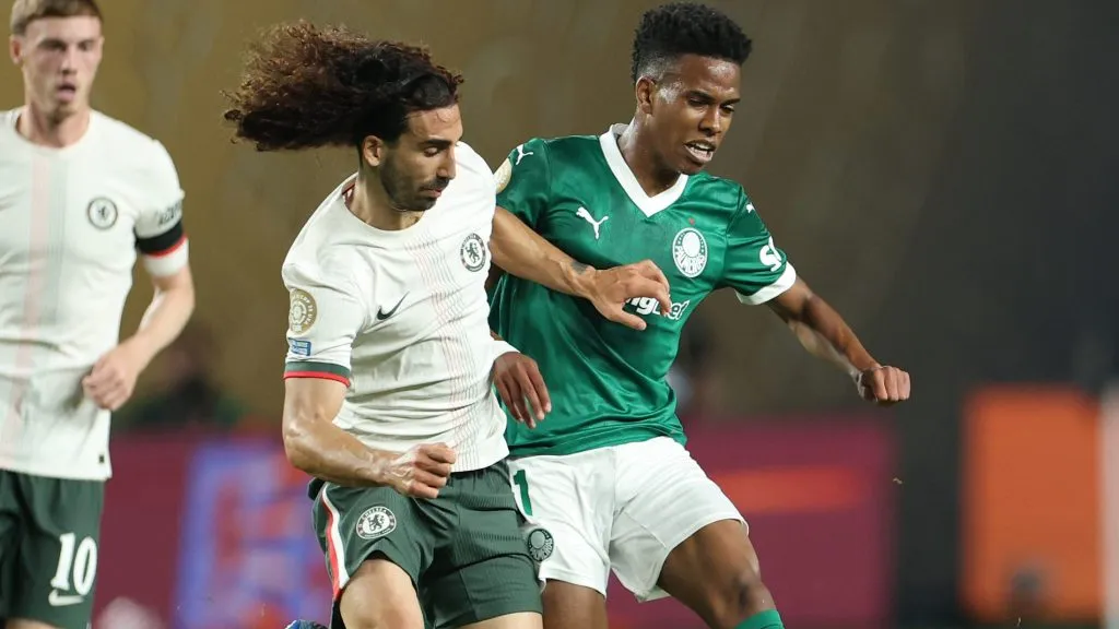 Cucurella e Estêvão em Palmeiras x Chelsea. Foto: Francois Nel/Getty Images